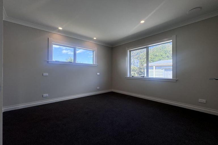 Photo of property in 84a Hastings Street, Halcombe, 4779