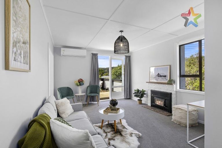 Photo of property in 40 Logie Street, Stokes Valley, Lower Hutt, 5019