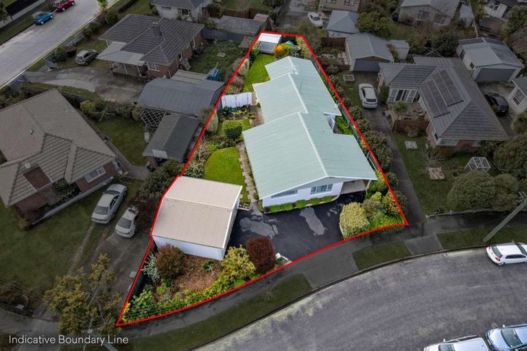 Photo of property in 73 Greendale Avenue, Avonhead, Christchurch, 8042