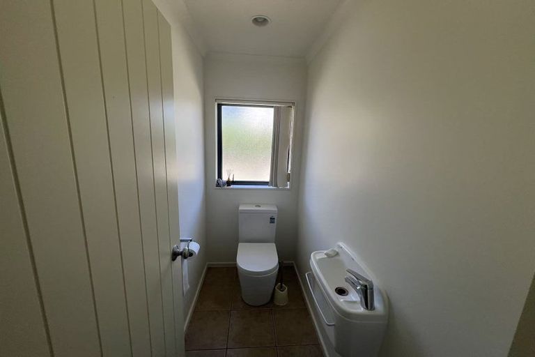 Photo of property in 2 Deerfield Place, Flat Bush, Auckland, 2019