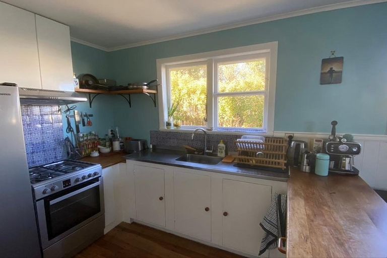 Photo of property in 19a Kekerenga Street, Strathmore Park, Wellington, 6022