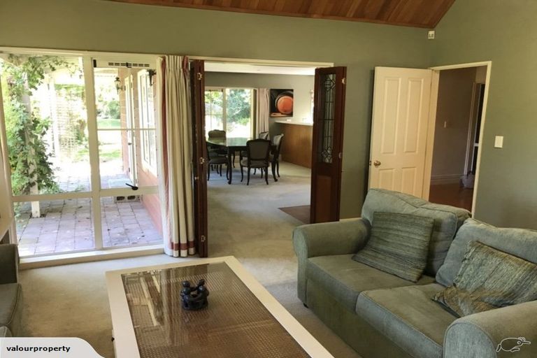 Photo of property in 426 Sawyers Arms Road, Harewood, Christchurch, 8051