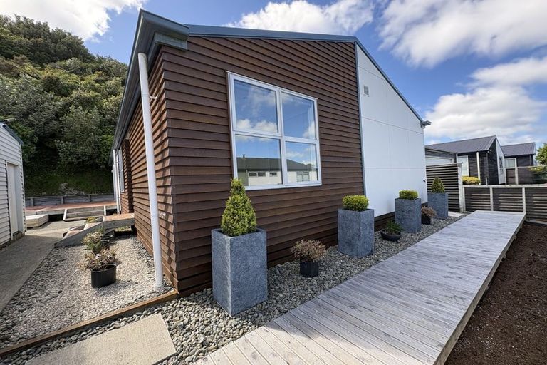 Photo of property in 6 Otonga Heights, Maungaraki, Lower Hutt, 5010
