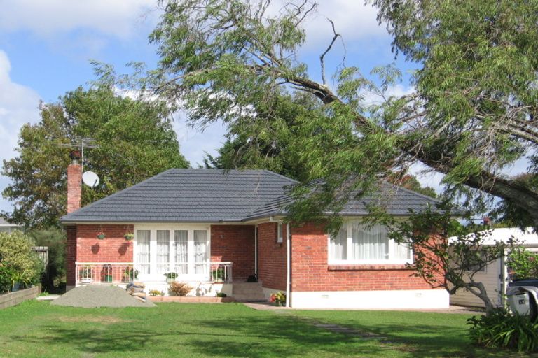 Photo of property in 14 Fairdene Avenue, Henderson, Auckland, 0610