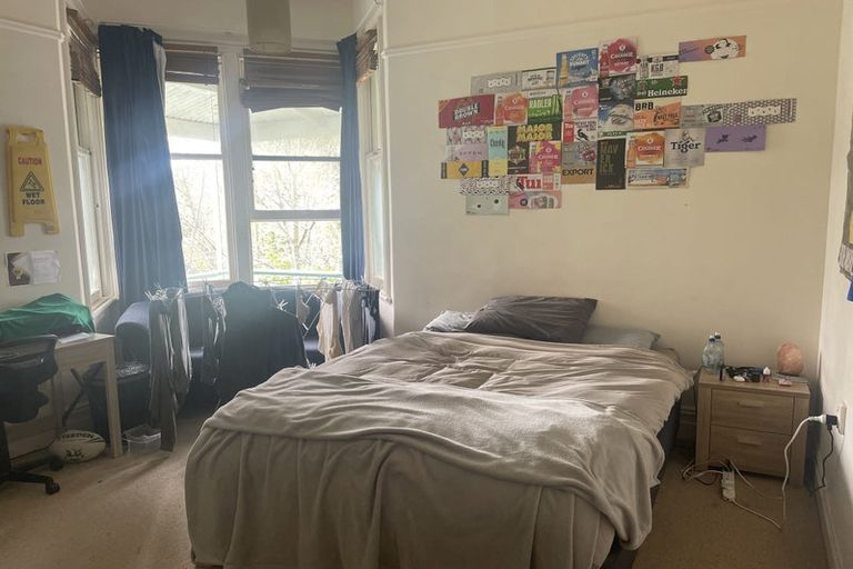 Photo of property in 2/106 Glenmore Street, Northland, Wellington, 6012