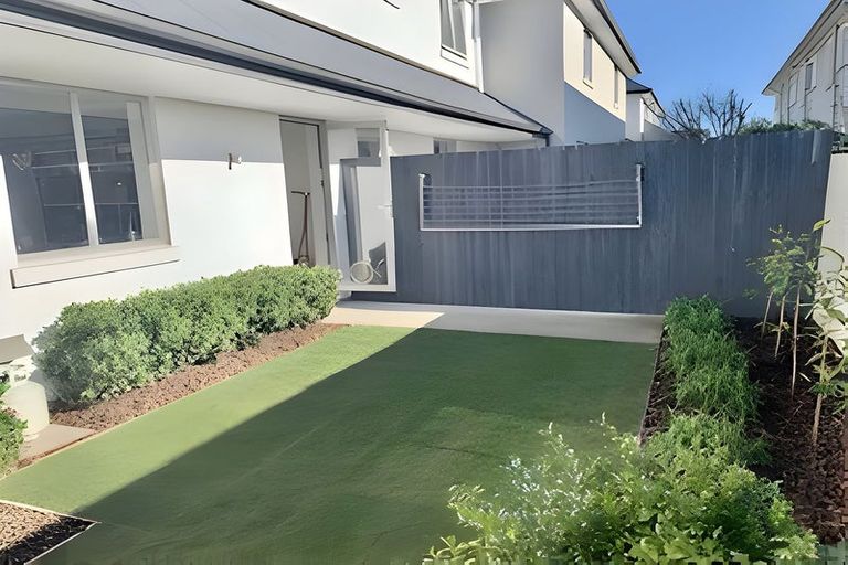 Photo of property in 998d Colombo Street, St Albans, Christchurch, 8014