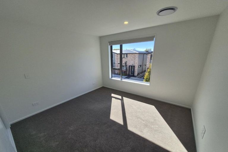 Photo of property in 2/23 Webb Street, St Albans, Christchurch, 8014