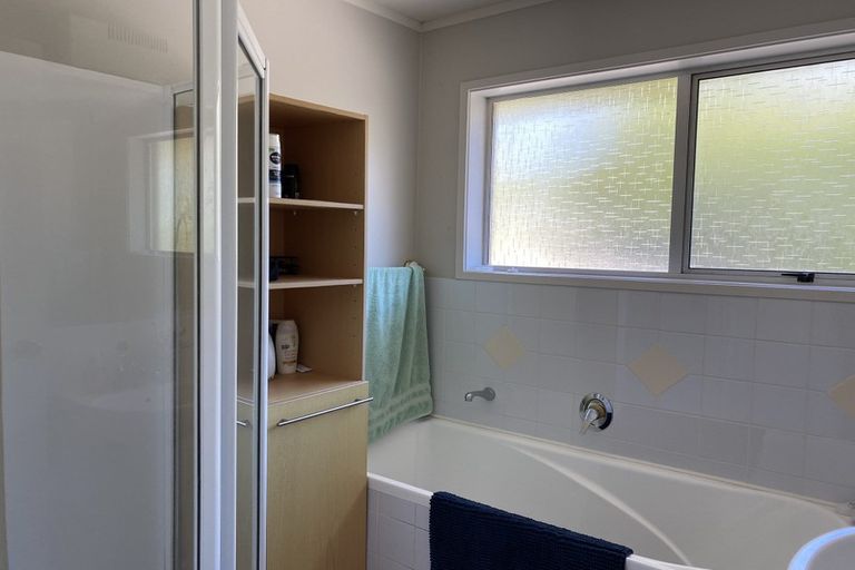 Photo of property in 55a/1 West Lynn Road, Titirangi, Auckland, 0604