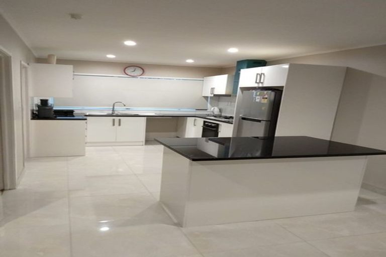 Photo of property in 3/54 Great South Road, Manurewa, Auckland, 2102