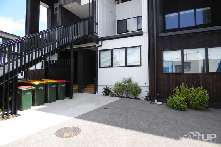 Photo of property in 53 Rangihina Road, Hobsonville, Auckland, 0616