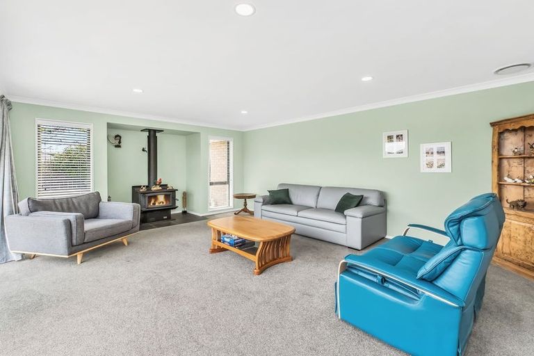 Photo of property in 1 Lloyds Close, Rolleston, 7614