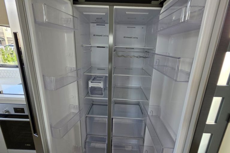 Photo of property in 1 Kaikape Lane, Flat Bush, Auckland, 2019