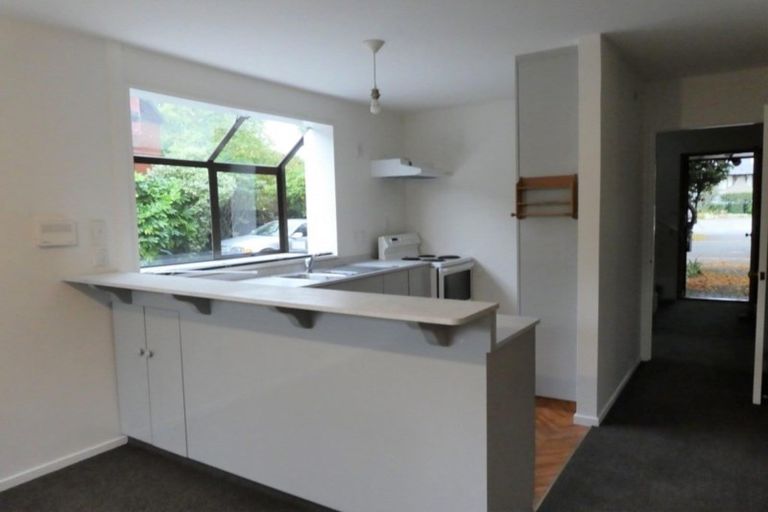 Photo of property in 27 Darvel Street, Riccarton, Christchurch, 8011