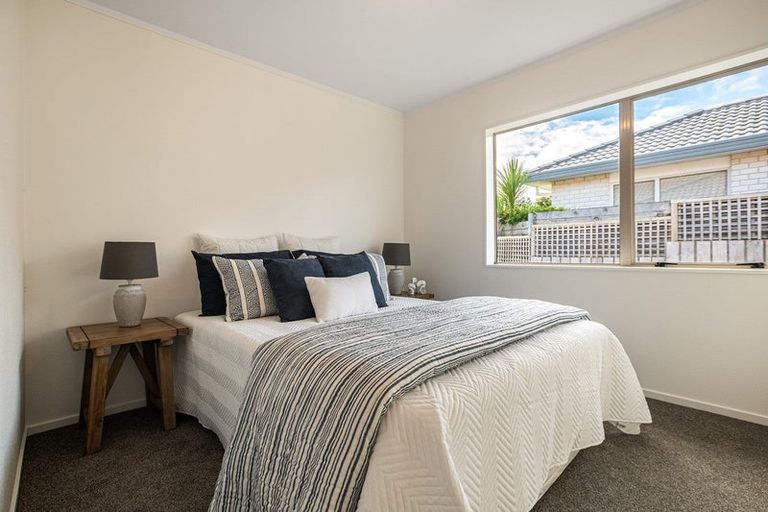 Photo of property in 11b Mcgowan Place, Orewa, 0931