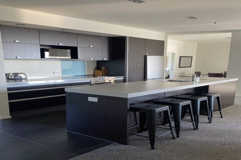 Photo of property in 22 Liardet Apartments, 13/20 Liardet Street, New Plymouth, 4310