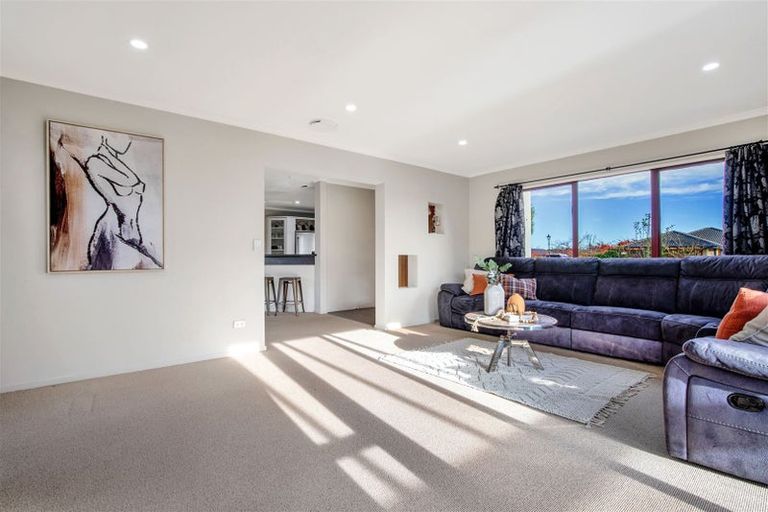 Photo of property in 5 Rembrandt Drive, Rolleston, 7614