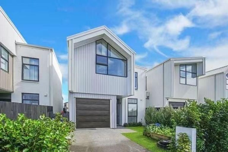 Photo of property in 55 Battalion Drive, Papakura, 2110