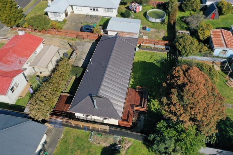 Photo of property in 17a Freyberg Street, Levin, 5510