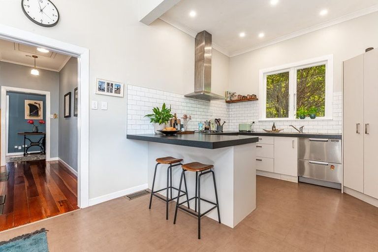 Photo of property in 8 Henry Street, Kilbirnie, Wellington, 6022