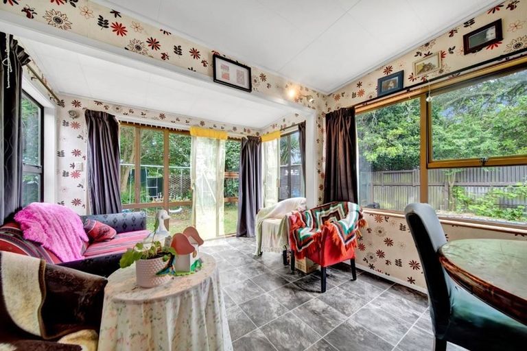 Photo of property in 3a Julian Place, Westown, New Plymouth, 4310