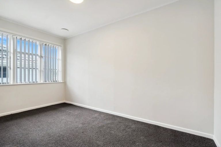 Photo of property in 42 Churchill Avenue, Manurewa, Auckland, 2102