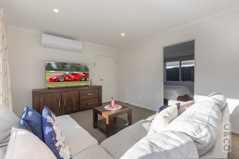 Photo of property in 38 Maude Street, Riverhead, 0820