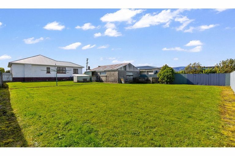 Photo of property in 2 Scott Street, Strathern, Invercargill, 9812