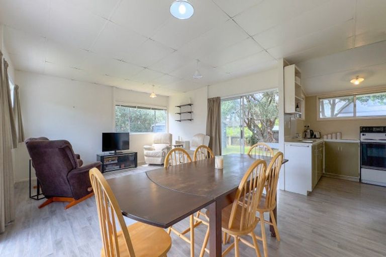 Photo of property in 106 Moore Place, Whangamata, 3620