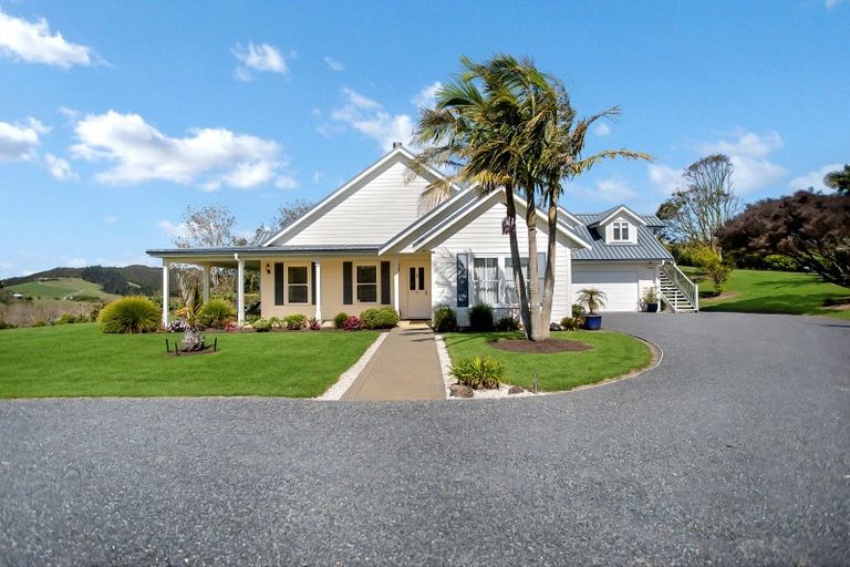 Photo of property in 41 Retreat Road, Haruru, 0204