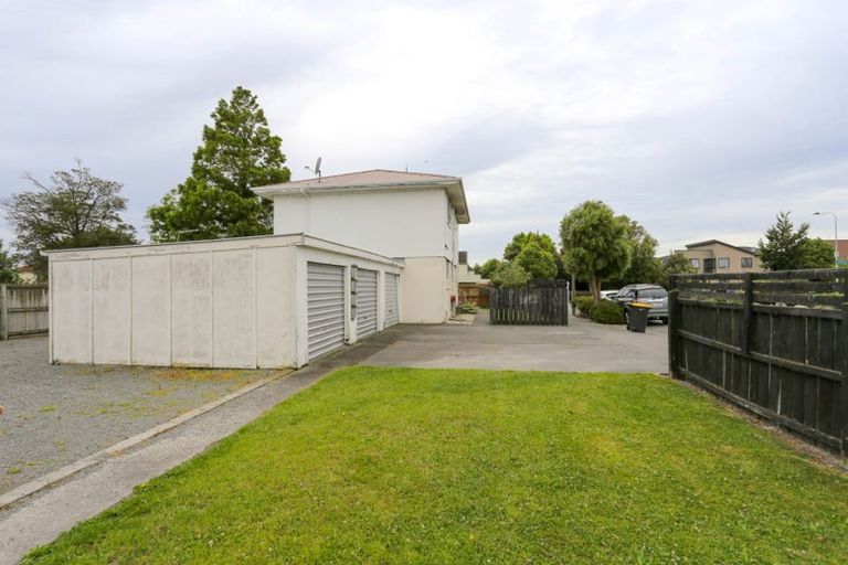 Photo of property in 2/2 Peverel Street, Riccarton, Christchurch, 8011