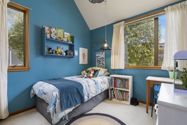 Photo of property in 11 Cannon Street, Westown, New Plymouth, 4310