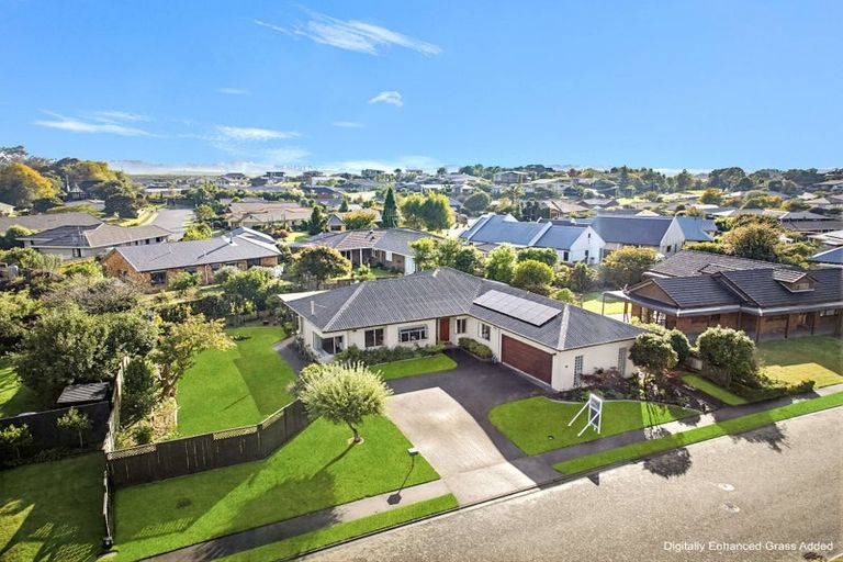 Photo of property in 6 Holdsworth Drive, Otamatea, Whanganui, 4500