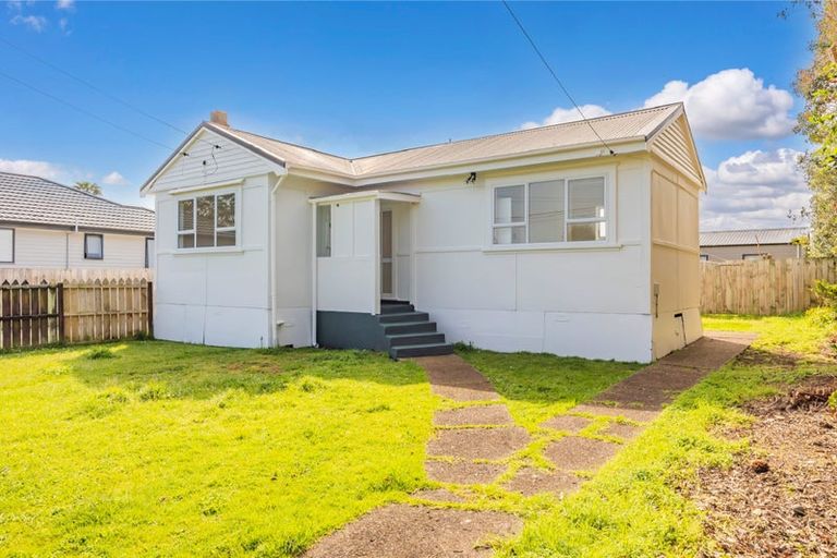 Photo of property in 16 Norana Avenue, Favona, Auckland, 2024