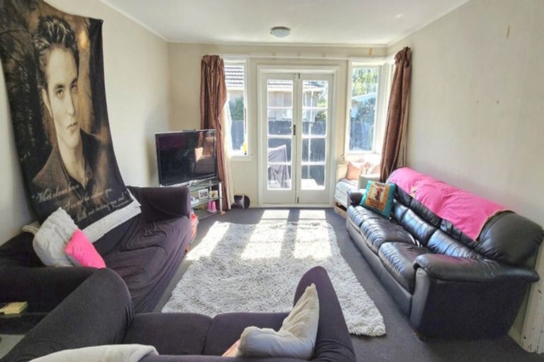 Photo of property in 17 Truman Road, Bryndwr, Christchurch, 8053