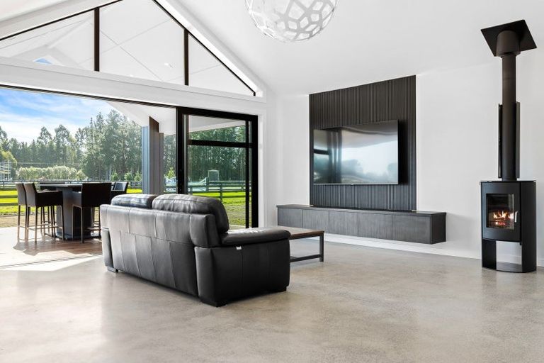 Photo of property in 14 Beal Place, Swannanoa, Kaiapoi, 7692