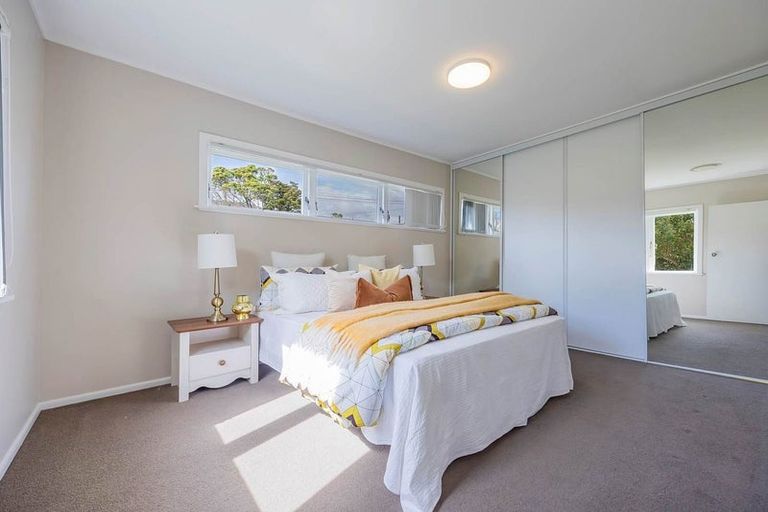Photo of property in 1/46 College Road, Northcote, Auckland, 0627