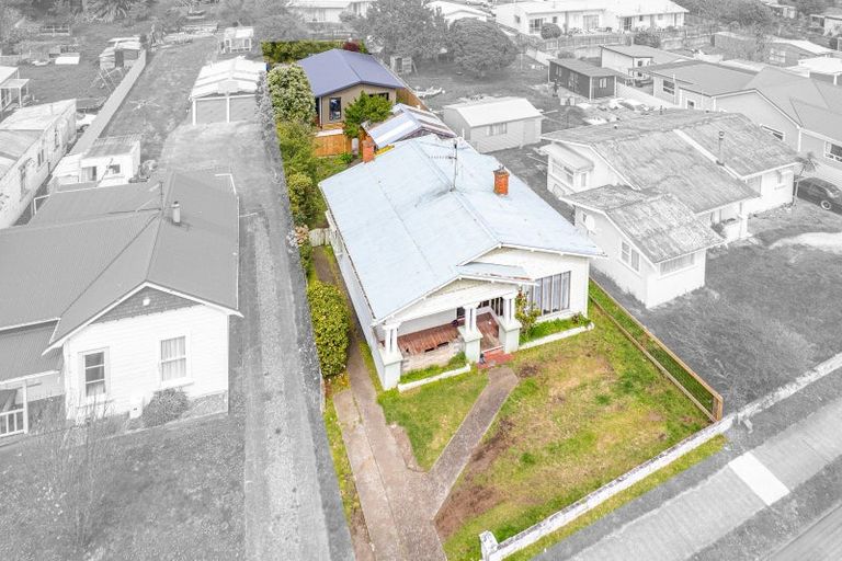 Photo of property in 45 Alma Road, Gonville, Whanganui, 4501