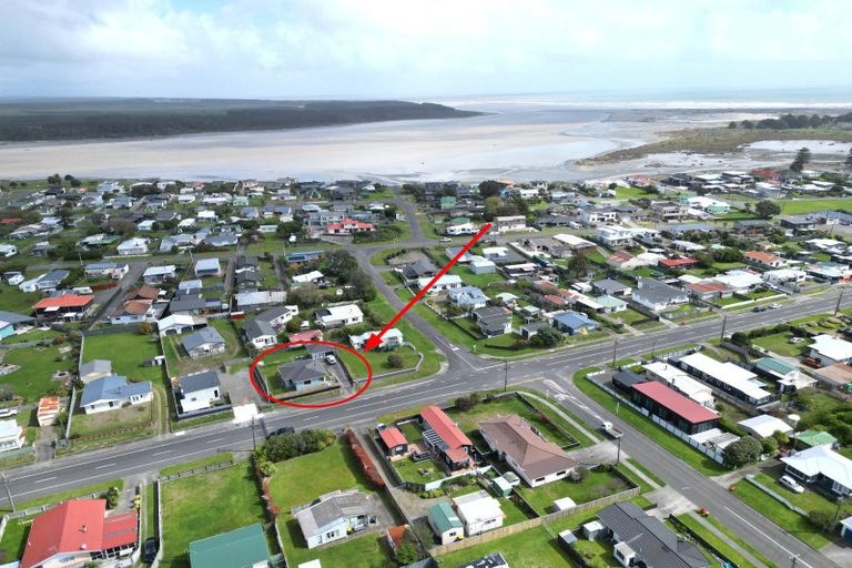 Photo of property in 86 Seabury Avenue, Foxton Beach, Foxton, 4815