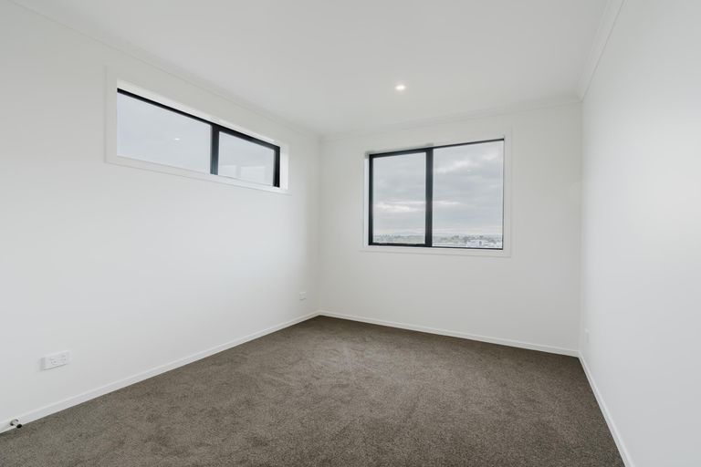 Photo of property in 1/12 Ruakiwi Road, Hamilton Lake, Hamilton, 3204