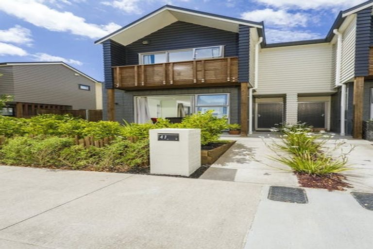 Photo of property in 41 Liquidambar Drive, Hobsonville, Auckland, 0616