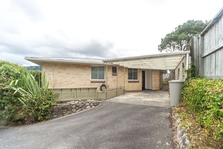 Photo of property in 13 Dunns Street, Silverstream, Upper Hutt, 5019