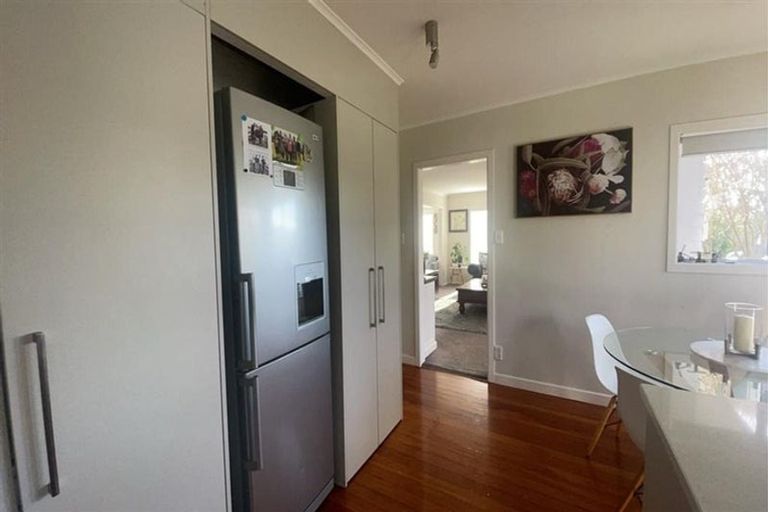 Photo of property in 17 Trafalgar Road, Milford, Auckland, 0620
