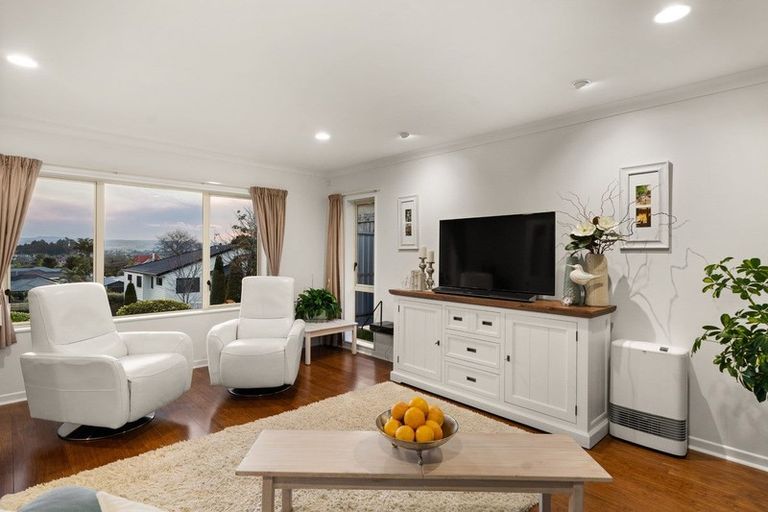 Photo of property in 25 Tuscany Place, Ohauiti, Tauranga, 3112
