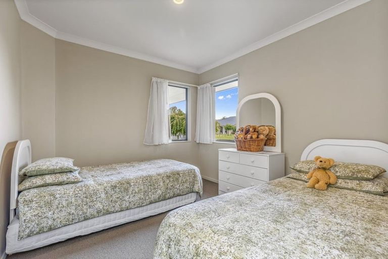 Photo of property in 35 Oaklands Drive, Cambridge, 3434