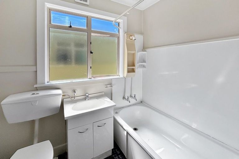 Photo of property in 113 Victoria Avenue, Hokowhitu, Palmerston North, 4410