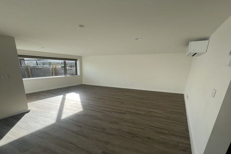 Photo of property in 9 Gunn Way, Hobsonville, Auckland, 0616