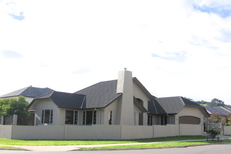 Photo of property in 141 Cyril French Drive, Flat Bush, Auckland, 2016