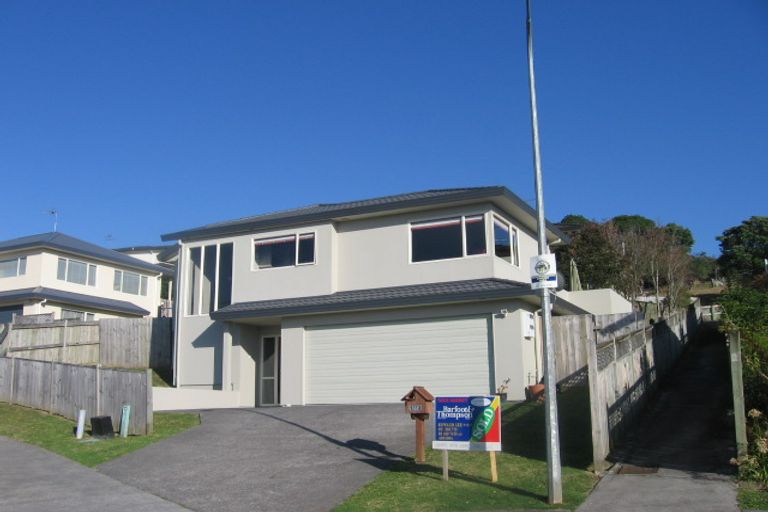 Photo of property in 1/12 Mossop Rise, Glenfield, Auckland, 0629