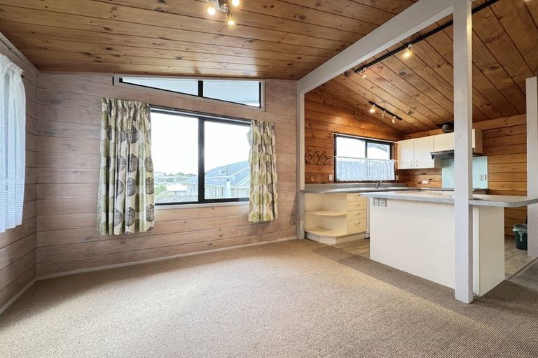 Photo of property in 166 Mitchell Street, Brooklyn, Wellington, 6021