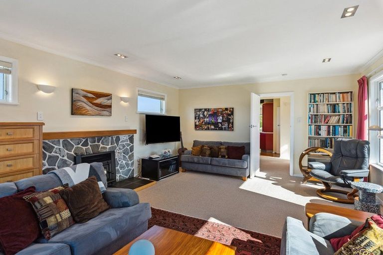 Photo of property in 18 Martin Road, Paraparaumu Beach, Paraparaumu, 5032